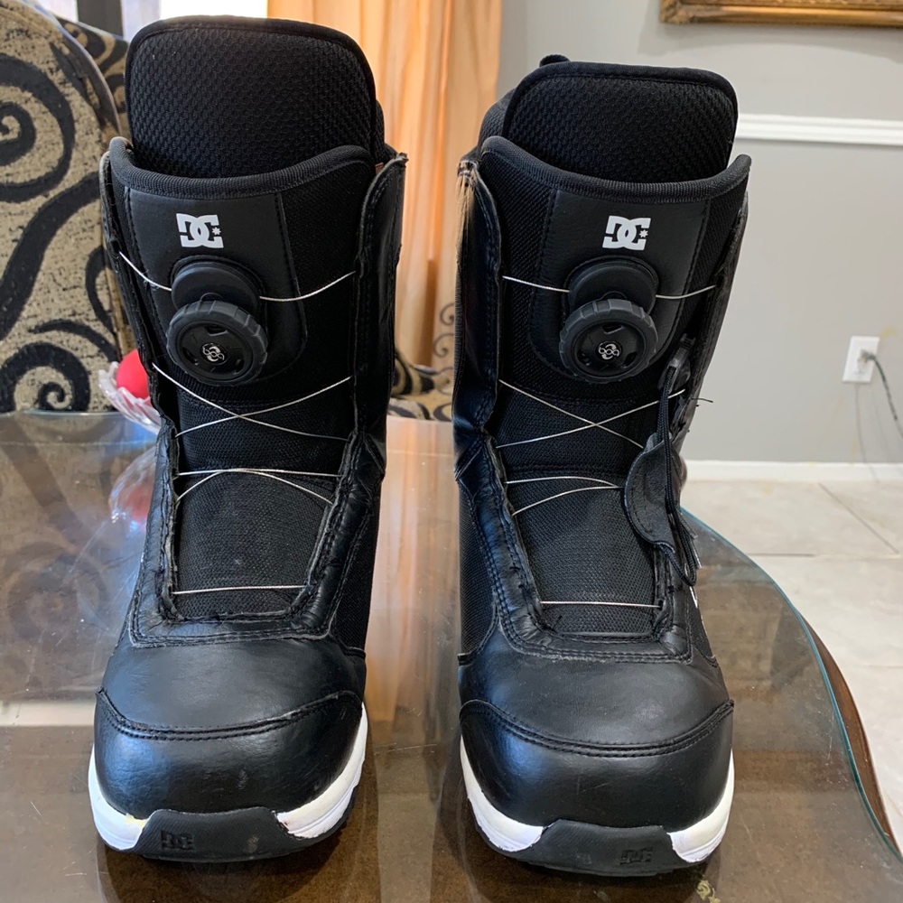 Woman’s snowboarding boots